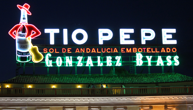 The emblematic Tio Pepe sign has returned to Puerta del Sol