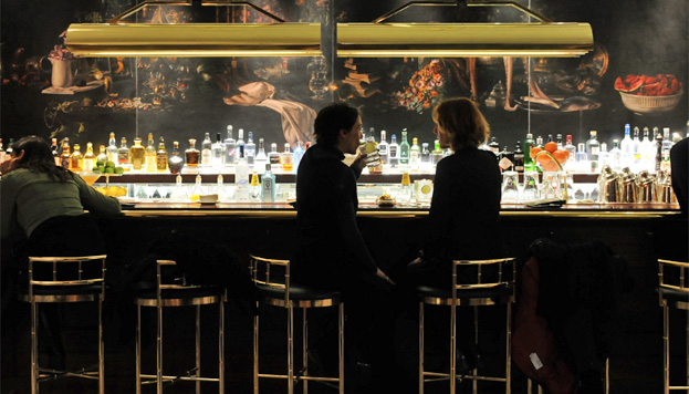 And finally, a classic that always hits the spot: cocktails at the Dry Martini Bar in the Gran Meliá Fénix Hotel