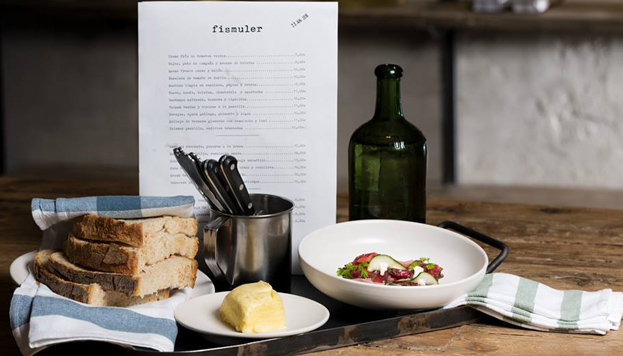Aunque de aires nórdicos, Fismuler se presenta como una moderna casa de comidas.